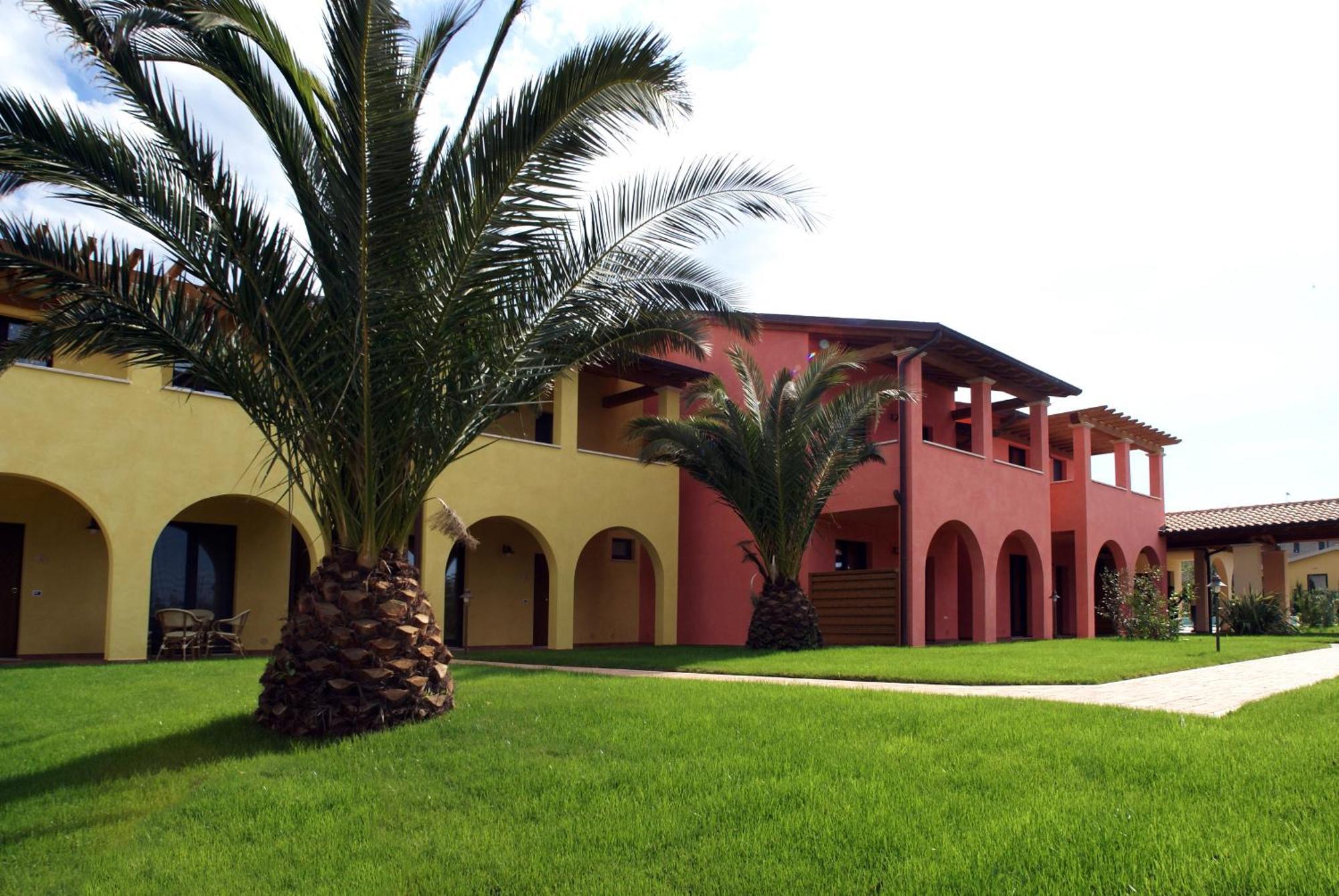 Aparthotel Le Corti Del Sole 3*