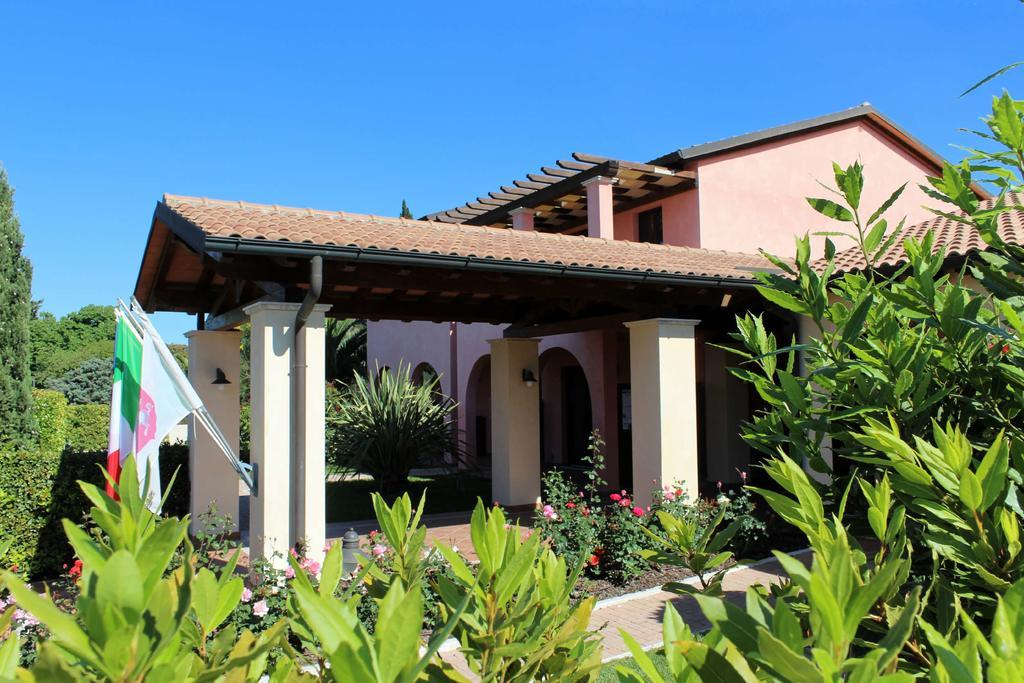 Le Corti Del Sole Aparthotel 3*
